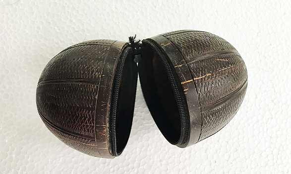 COCONUT SHELL CRAFTS